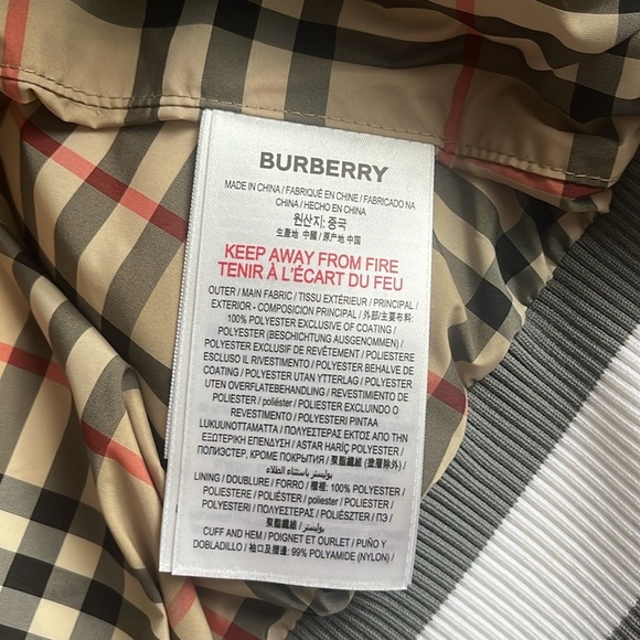 Burberry Landry padded jacket with down filling and hood, NEW - Picture 10 of 17